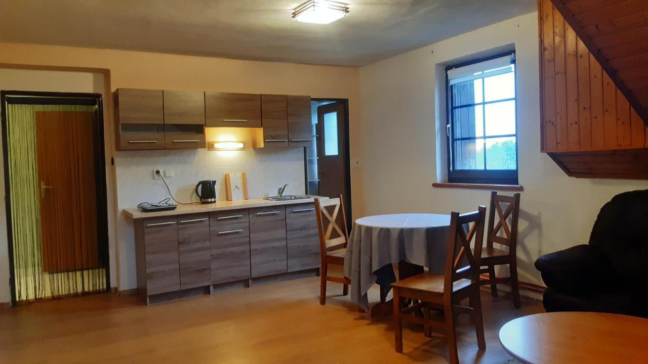Budha Apartma Jirikov  Екстер'єр фото