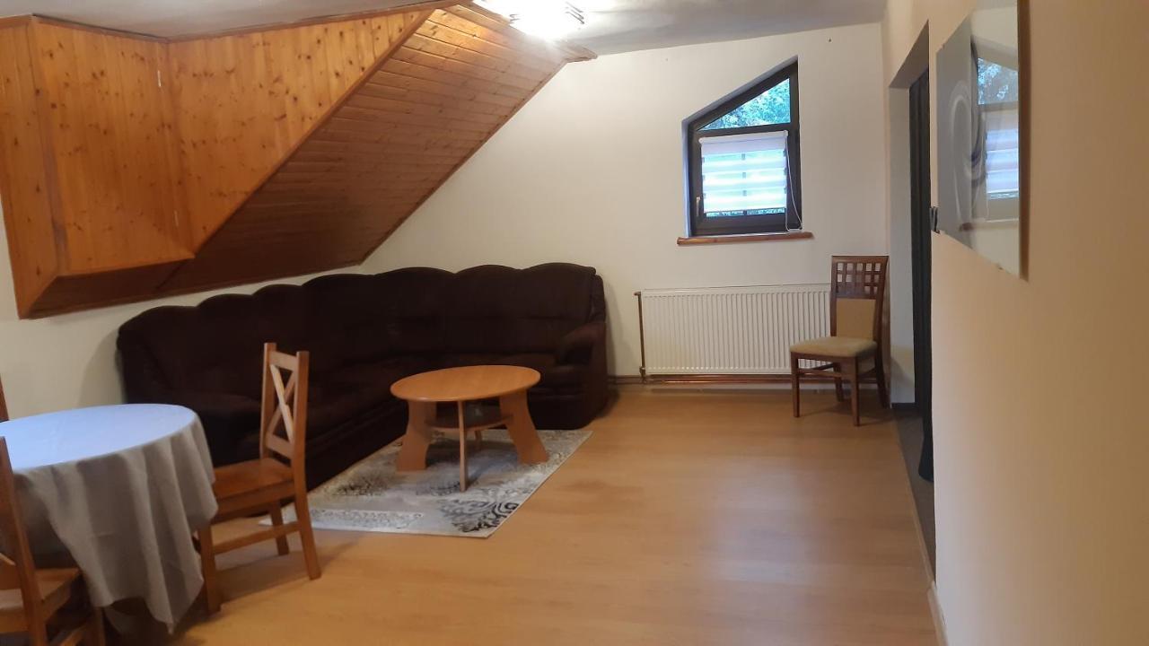 Budha Apartma Jirikov  Екстер'єр фото