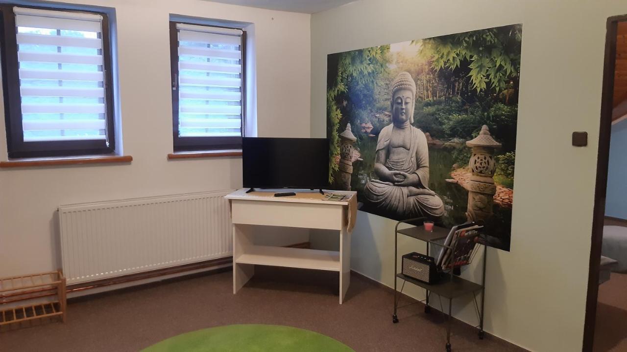 Budha Apartma Jirikov  Екстер'єр фото